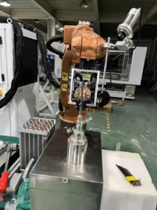 Pistola di riscaldamento ad induzione con robot