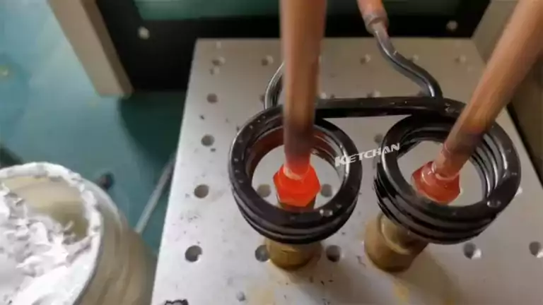 Double station induction soldering of copper pipes to joints