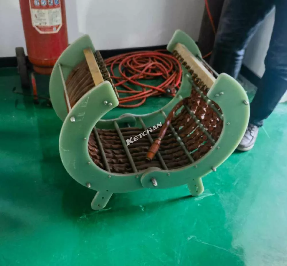 Open induction coil is used for pipe welding preheating